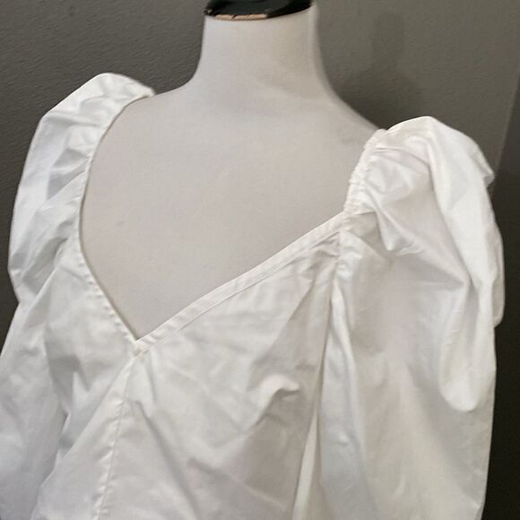 Choosy White Peacock Puff Shoulder Crop Top - Picture 3 of 13